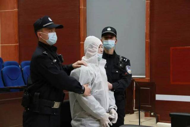 從窗戶闖入，嚴(yán)重暴力強(qiáng)奸兩幼童（4歲、6歲），蔣某亮死刑