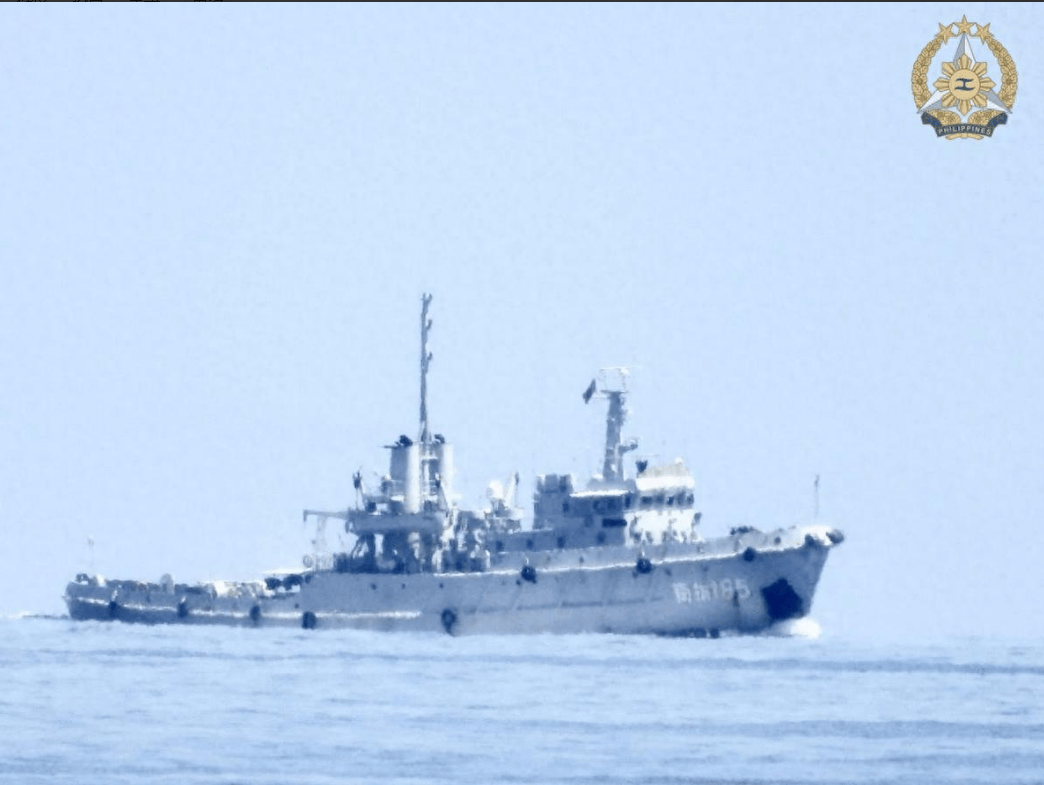 解放軍拖船趕到仁愛礁，離破船還剩最后5海里，清場進入倒計時？