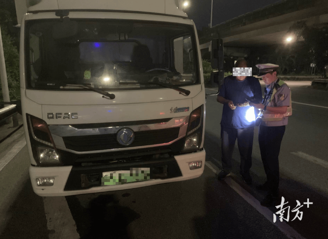 逢車必查！東莞交警嚴(yán)查交通違法行為