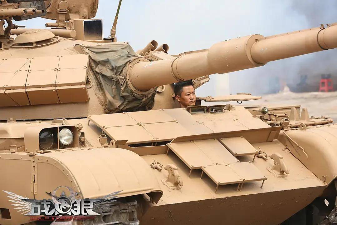最近突然爆火采訪！吳京：坦克沒有后視鏡的——為啥會(huì)被網(wǎng)友噴？