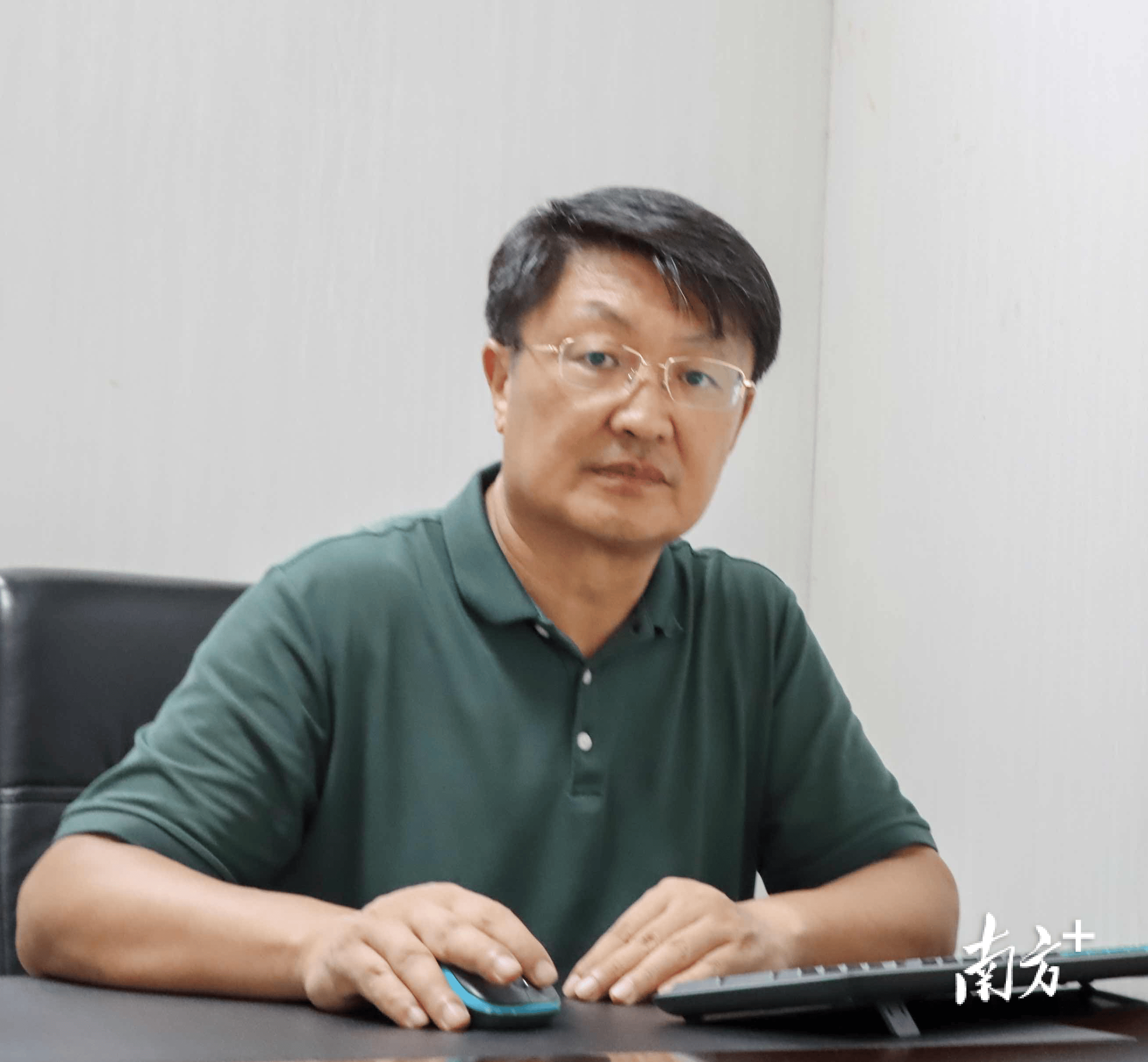 佛山市體育場(chǎng)館中心主任郭益均： 世紀(jì)蓮煥新登場(chǎng)迎“環(huán)保盛會(huì)”