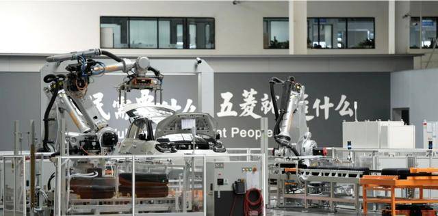神操作！用天然溶洞停放40架飛機(jī)，這種“絕招”可能只有柳州人干得出來！