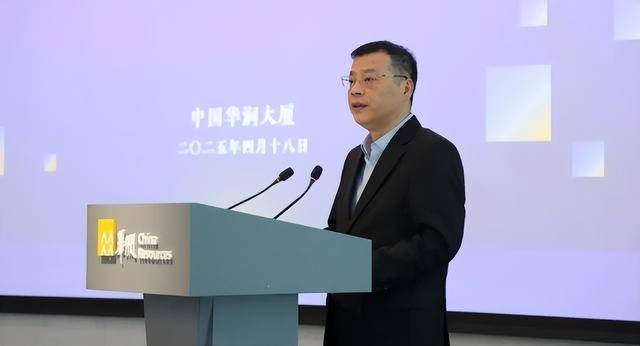 中組部有關(guān)干部局負(fù)責(zé)同志宣布中央決定，他們履新