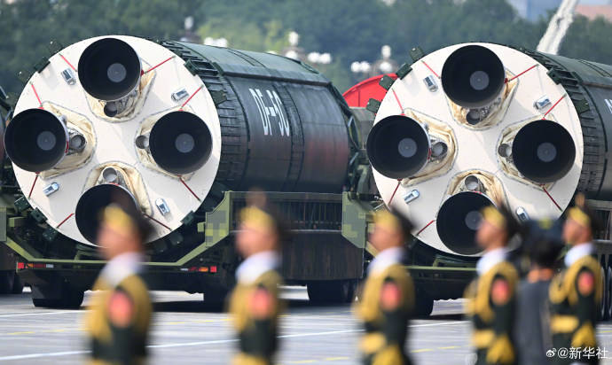 金燦榮：閱兵式上讓我大受震撼的五件大殺器
