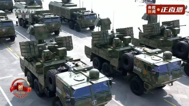 不裝了！一口氣看完九三大閱兵武器裝備！誰說我們一個也不認(rèn)識？