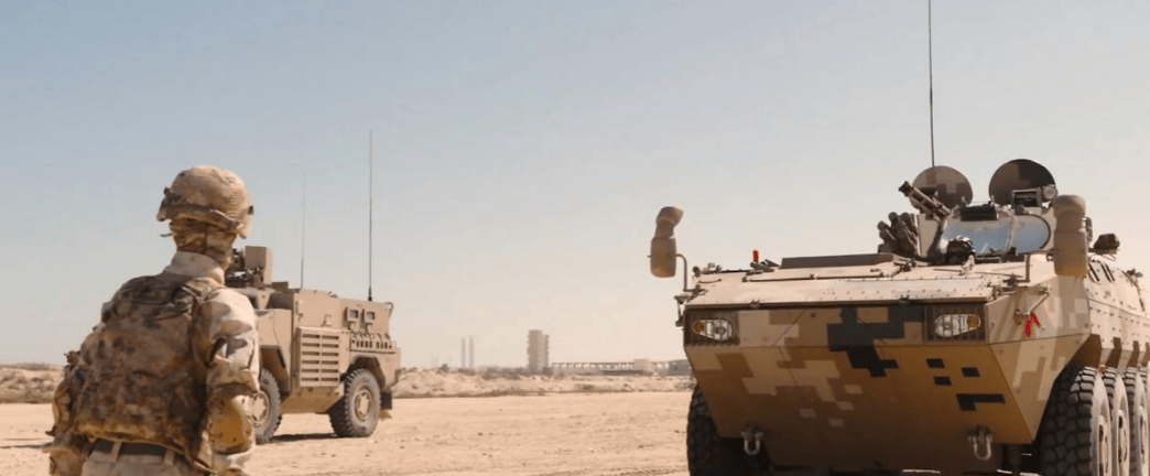 我軍重裝備首次現(xiàn)身沙特！08步戰(zhàn)搭配20式槍族，驚艷亮相中沙聯(lián)演